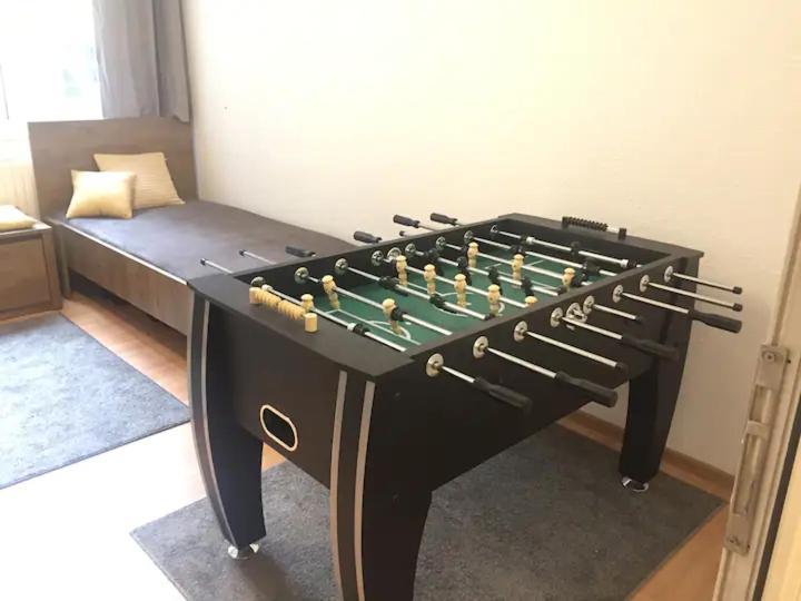 Stay And Play - Foosball And Comfort Sofia Esterno foto